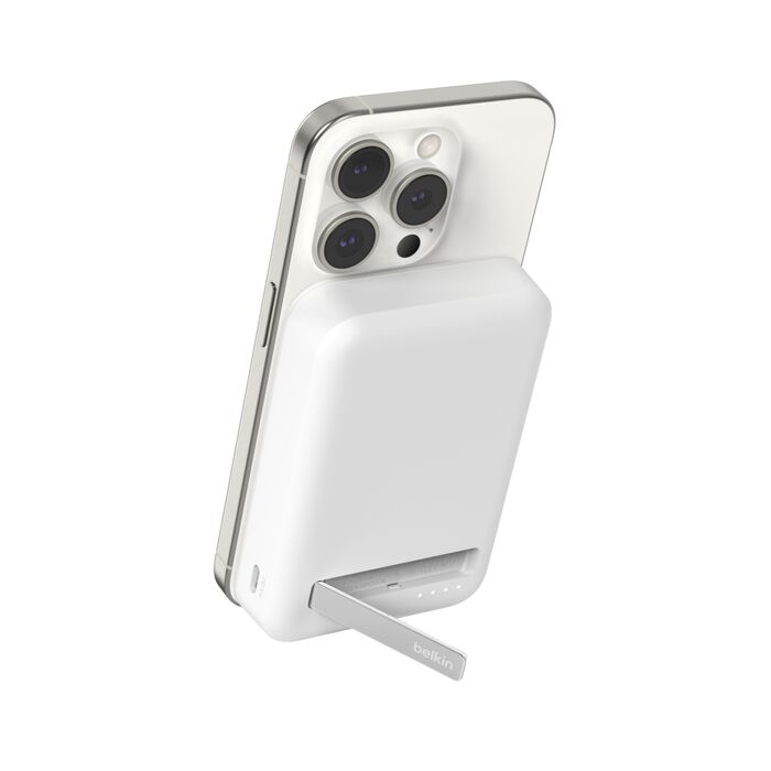Belkin BoostCharge Pro Magnetic Power Bank with Qi2 15W 10K White